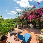 Ondina T Casa vacanze Carloforte (Isola di San Pietro)