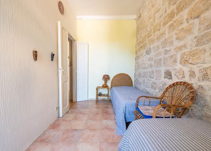 Vakantiehuis Ondina T *